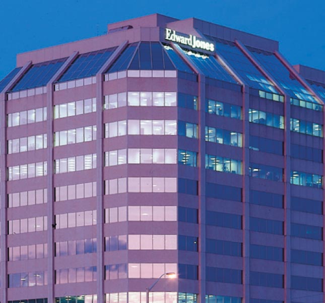 Exterior shot of an Edward Jones building in Mississauga, Ontario, Canada.